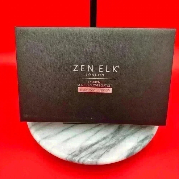 Zen Elk London Scarf And Gloves Gift Set. Stored In Box, Included. EUC - Picture 1 of 15